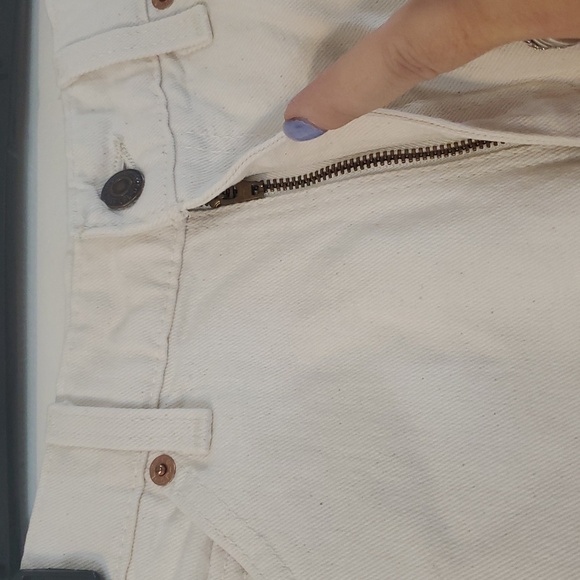Levi's 954 Orange Tab Shorts Size 11 Juniors Ivory Cream Cuffed 3' Inseam - Picture 3 of 13